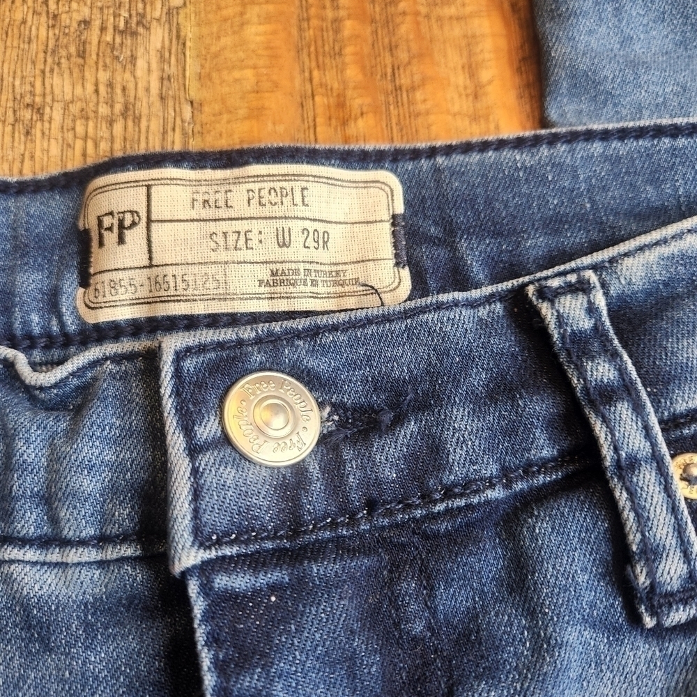 New Free People High Rise Busted Skinny - Picture 5 of 8